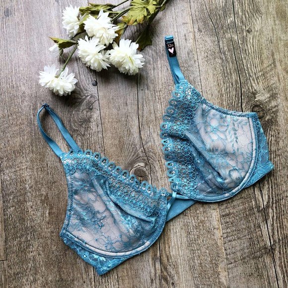 Victoria's Secret Other - 2/$33 ❤️ VS Very Sexy Unlined Uplift Plunge Bra